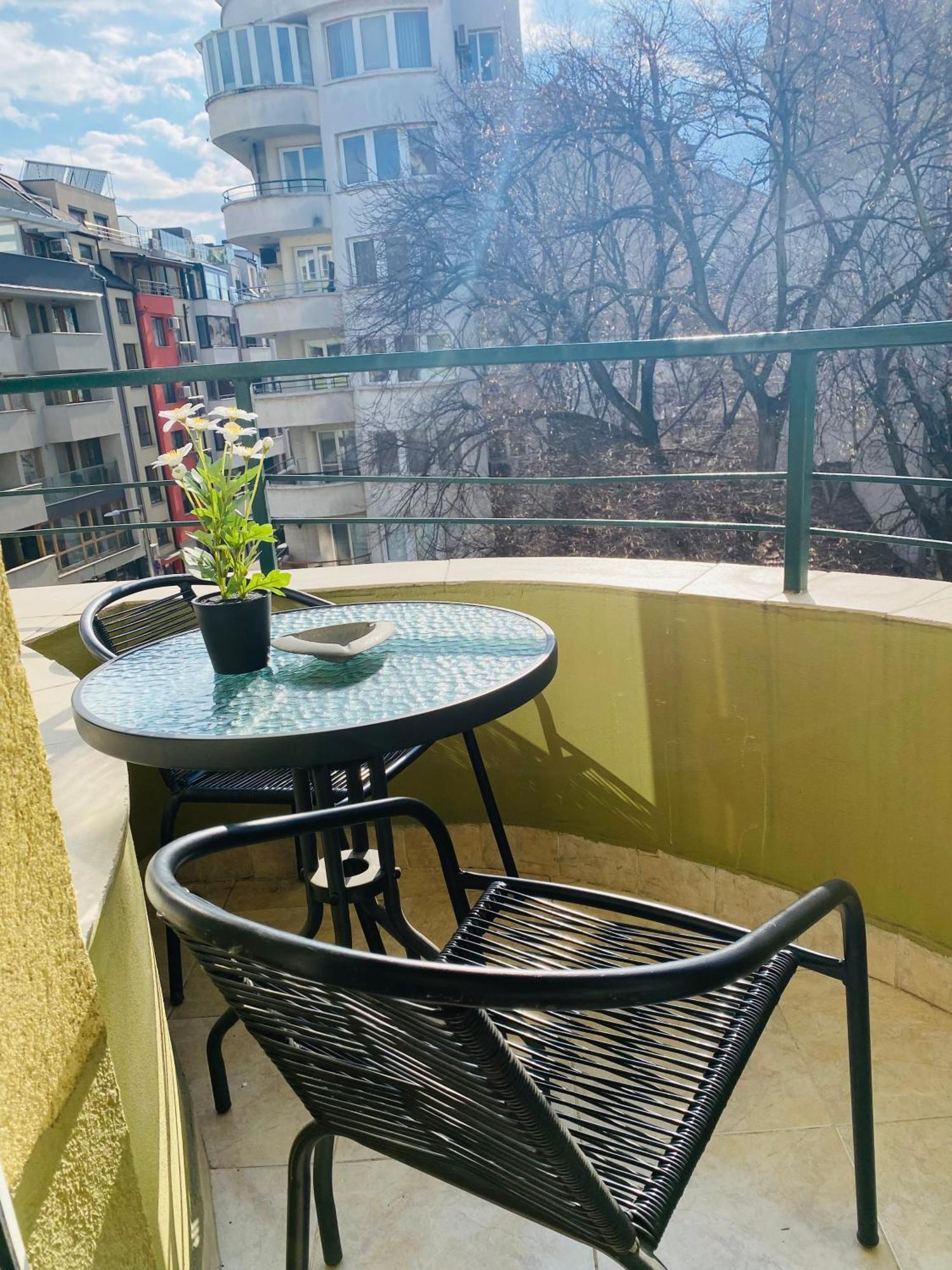 Sophie Studio - City Center Blagoevgrad Exteriör bild
