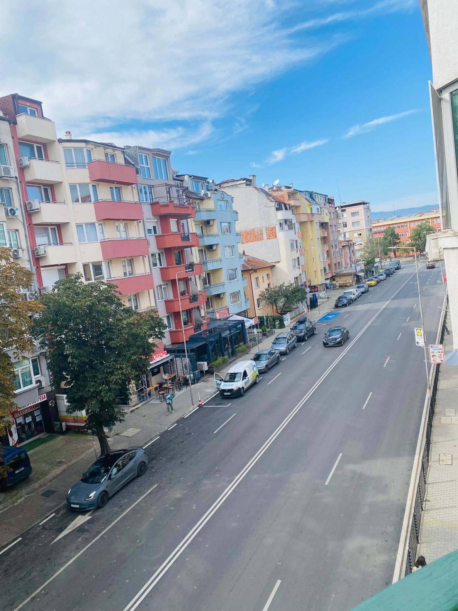 Sophie Studio - City Center Blagoevgrad Exteriör bild